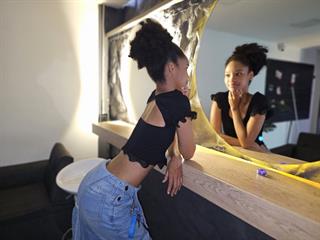 Karol ebony